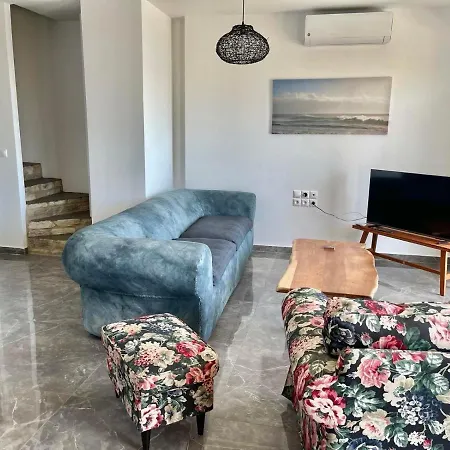 Syros Villa *