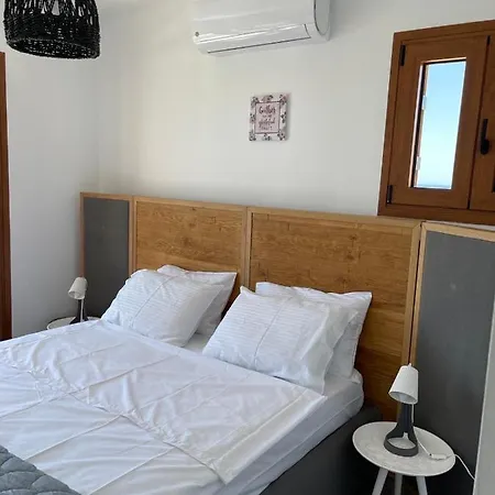 Syros Villa *