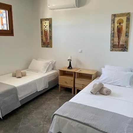 Syros Liaropá